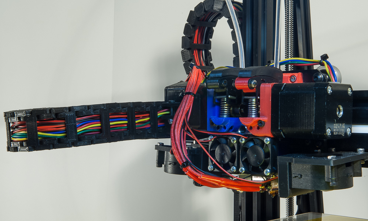 The MendelMax 3 3D printer - Closeup of cable chain assembly on the X axis